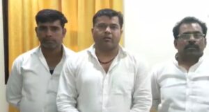 ग्रामीण के श्यामपुर क्षेत्र में जिला पचांयत की भूमि पर अवैध कब्जे की कार्रवाई के दौरान कांग्रेस नेताओं और प्रशसन के बीच जमकर हाथापाई हुई ।