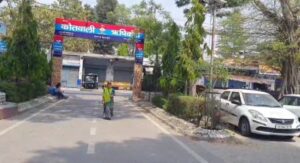 वीरभद्र रोड पर बुजुर्ग महिला से हुई चैन स्नैचिंग, पुलिस और स्थानीय जनता की जागरूकता से पकड़ा गया झपट्टमार। 2 Screenshot 20220413 150239 WhatsApp