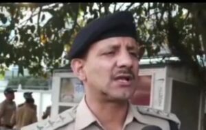 यात्रियों और स्थानीय लोगो में हुआ विवाद,आखिर क्या पूरा मामला tap कर जाने। 3 Screenshot 20220418 123941 WhatsApp