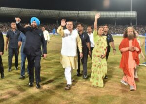 राजीव गांधी इंटरनेशनल क्रिकेट स्टेडियम में चल रही रोड़ सेफ्टी वर्ल्ड सीरीज देखने पहुंचे राज्यपाल गुरमीत सिंह और मुख्यमंत्री पुष्कर सिंह धामी। 2 Screenshot 20220923 102321 WhatsApp