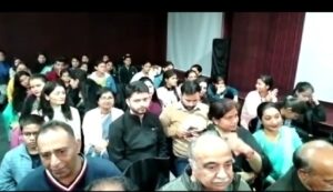 शहीद परिवारों की बेटियों को कवि सम्मेलन के माध्यम से दी प्रेरणा 2 IMG 20221128 101652