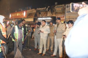 मालवीय घाट पर संदिग्ध बैग होने की सूचना से मचा हडकंप। 2 IMG 20230110 WA0130