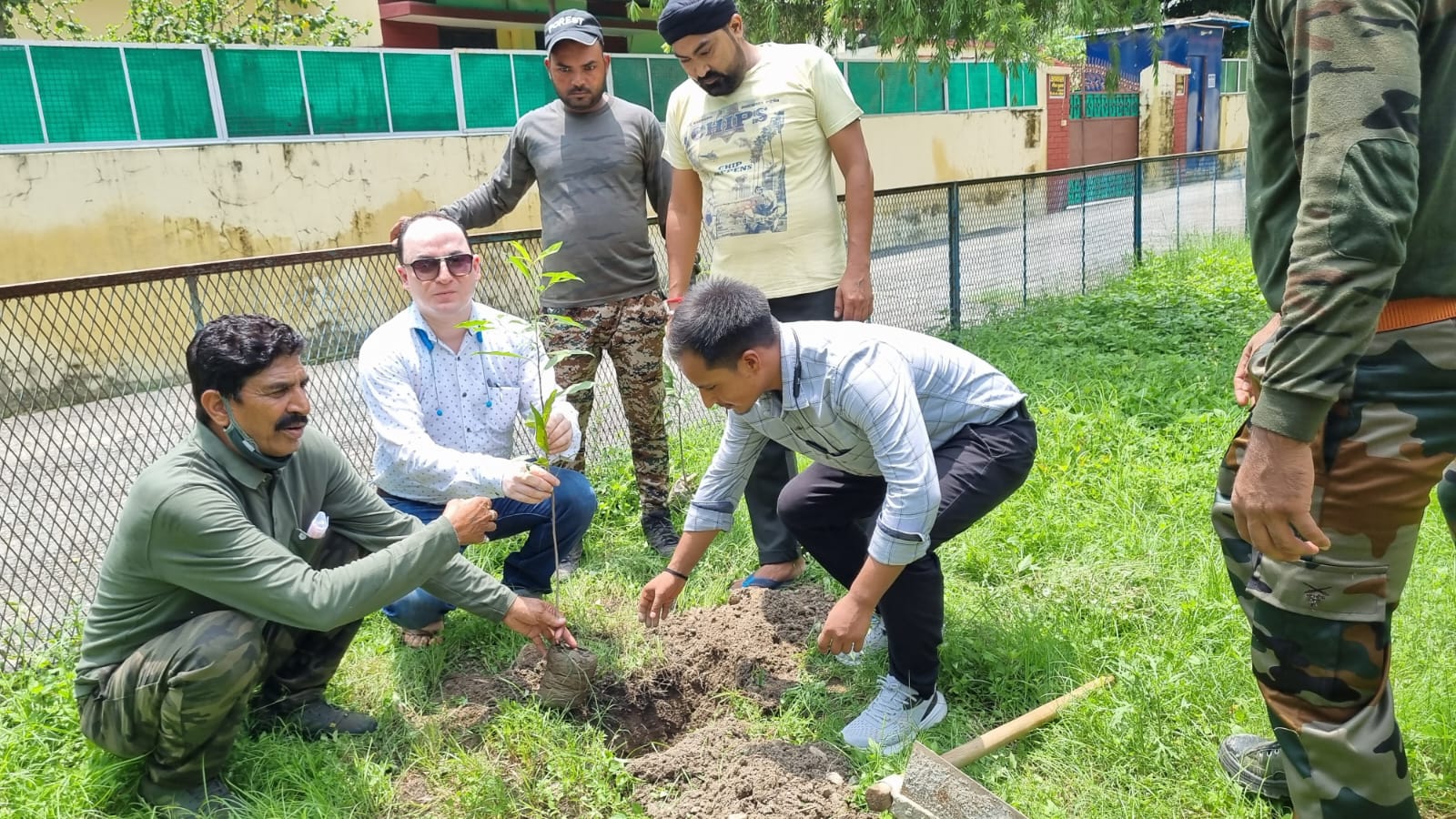 हरेला पर्व पर खनन विभाग हरिद्वार ने चलाया खनन क्षेत्रो में सघन वृक्षारोपण अभियान