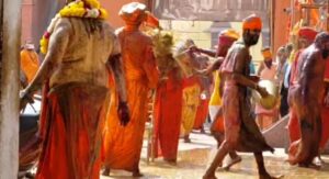 हरिद्वार में संतों की ‘गोबर होली’ जूना अखाड़ा से प्रकृति परंपरा और आस्था का अनोखा संदेश 2 हरिद्वार में संतों की ‘गोबर होली’ जूना अखाड़ा से प्रकृति परंपरा और आस्था का अनोखा संदेश