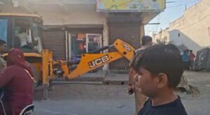 बरसात से पहले हरिद्वार में बुलडोजर एक्शन, नालों पर अतिक्रमण हटाने उतरा प्रशासन